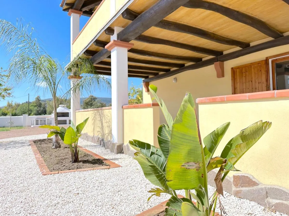Villa Il Melograno 토르톨리